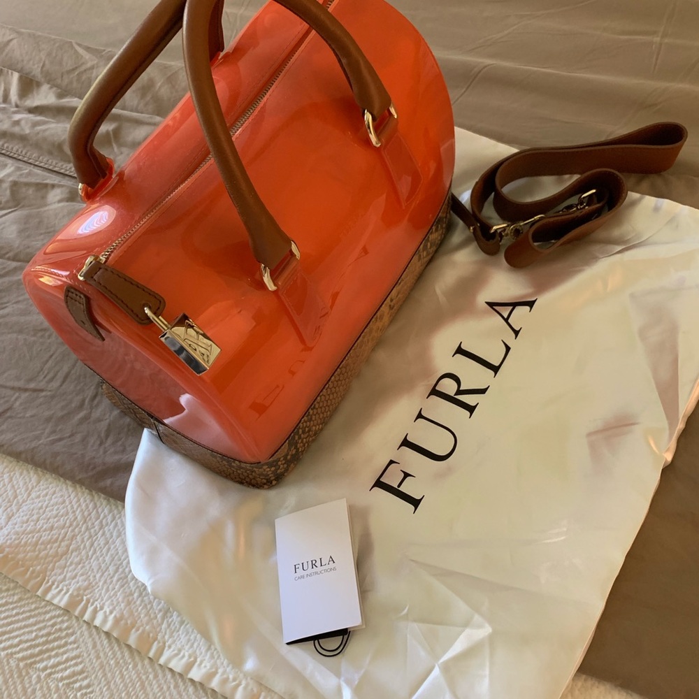 Purse - Picture 2 of 3